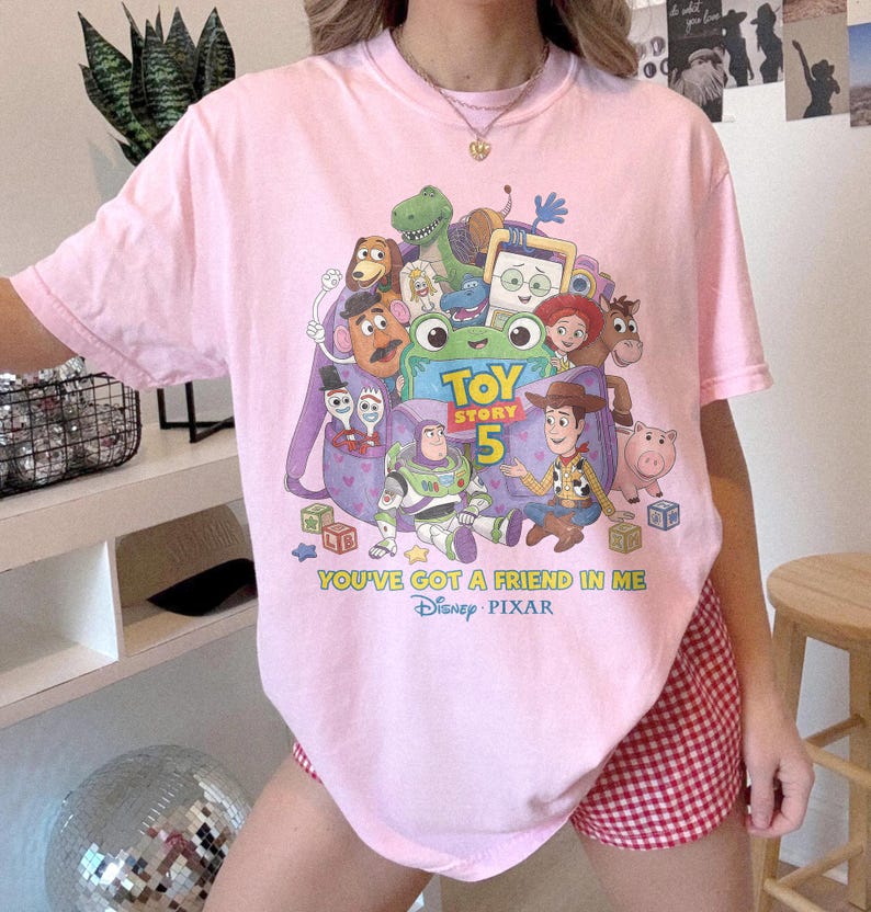Retro LilyPad Toy Story 5 Shirt, Disney Pixar Family Vacation Tee, Woody and Buzz Lightyear Shirt, Disney Matching Family Trip Shirts bild 3