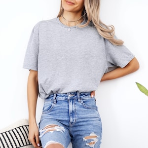 gildan 64000 blank t-shirt for dtg, sublimation, embroidery, or heat transfer, soft cotton feel, great for personalized gifts, custom brands, boutique apparel and streetwear lines, wholesale friendly and available in multiple sizes and shades, retail fit and tear-away tag