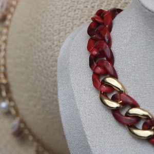Large ACETATE red or beige mesh necklace “Maïa”