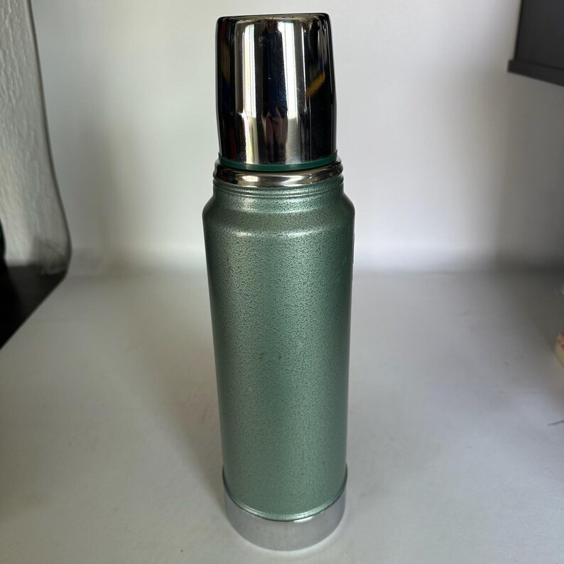 Vintage Aladdin Stanley 1 Quart Vacuum Bottle Thermos A-944DH Hammertone Green image 4