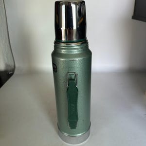 Vintage Aladdin Stanley 1 Quart Vacuum Bottle Thermos A-944DH Hammertone Green image 3