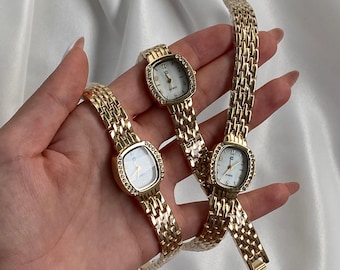 Vintage Style Rhinestone Gold Women’s Watch, Rectangular Watches, Classic Retro Quartz Wristwatch