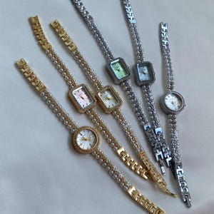 Elegant Gold Pearl Bracelet Watches for Women, Vintage Style Ladies Wristwatch, Rectangle Round Dial Quartz Watch, Classic Retro Pearl Watch