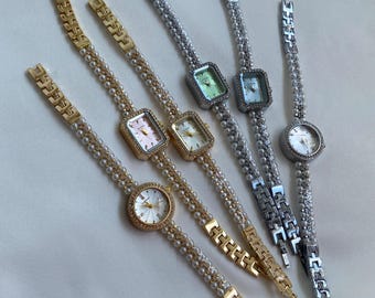 Elegant Gold Pearl Bracelet Watches for Women, Vintage Style Ladies Wristwatch, Rectangle Round Dial Quartz Watch, Classic Retro Pearl Watch
