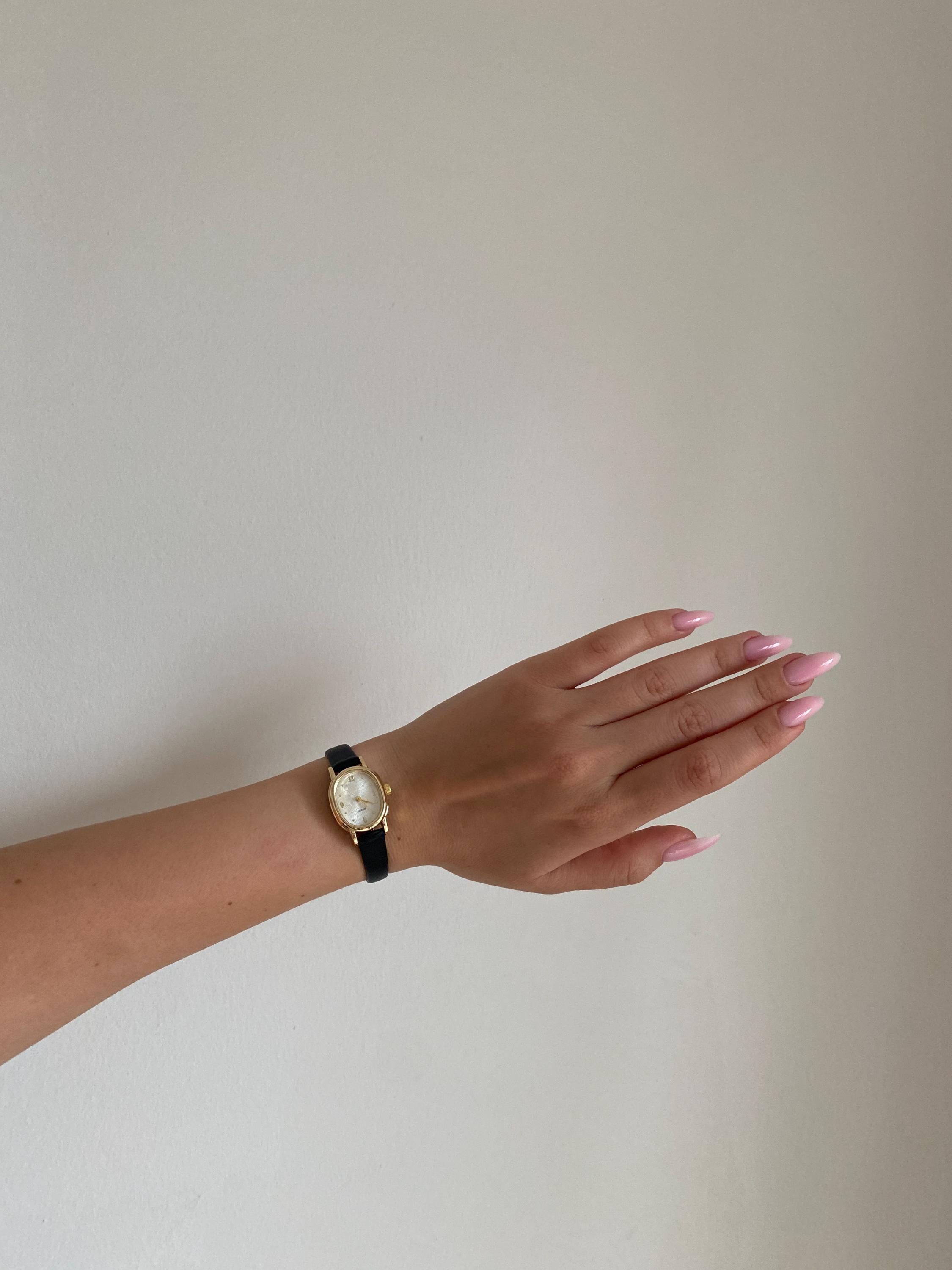 Gold And Black Vintage Style Unique Dainty Women’s Wrist Watch Trendy Black and Gold Dainty Watch - Etsy main image 4