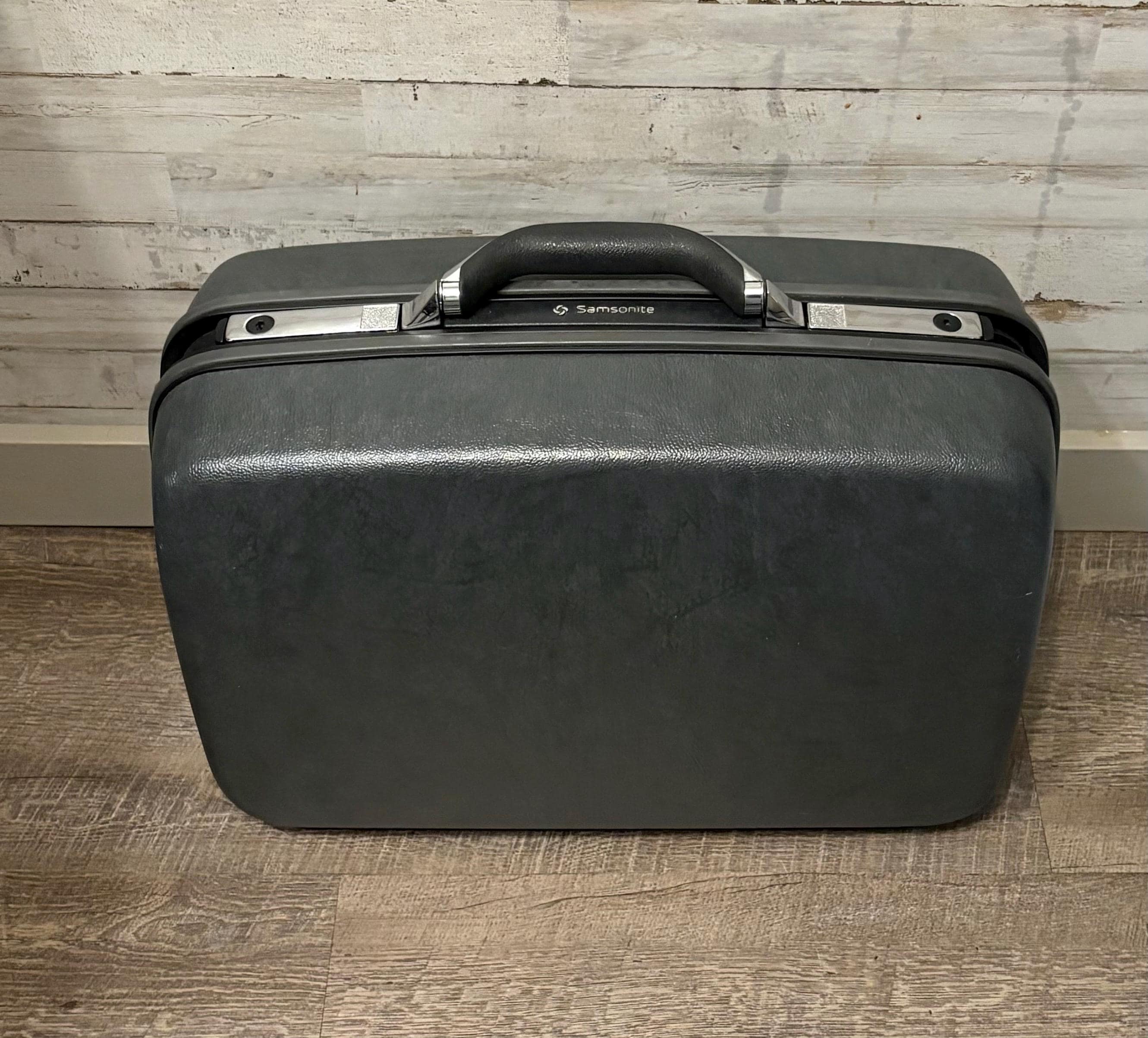 Vintage Samsonite Silhouette Hard-shell Train Case or Carry-on