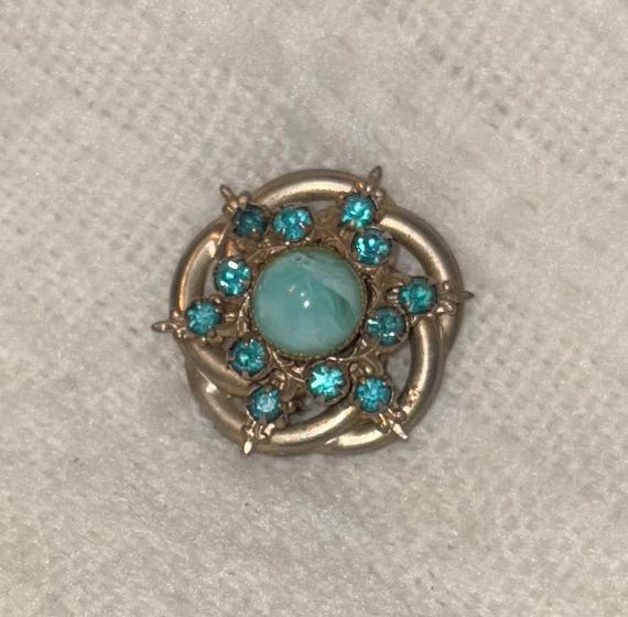 Vintage Peking Glass Brooch
