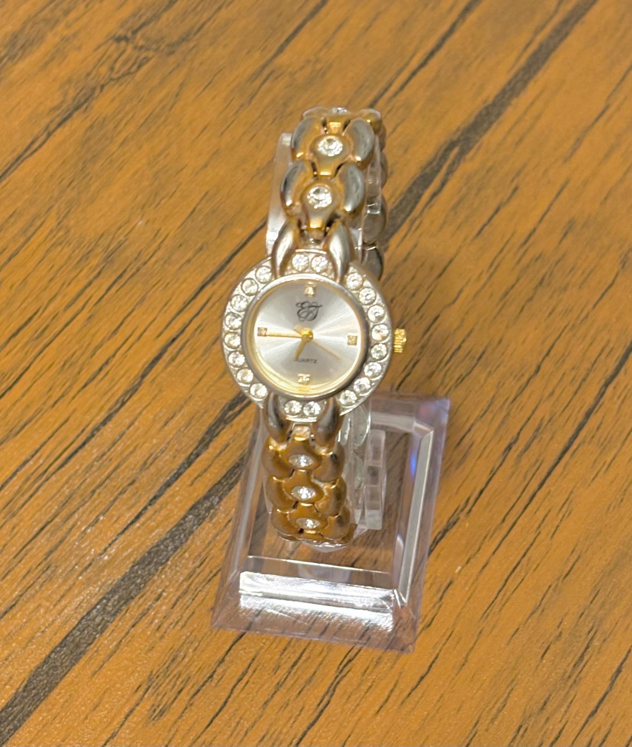 Vintage Elizabeth Taylor Gold Tone Crystal Bracelet Watch Quartz New Battery VTG Elizabeth Taylor White Diamonds Gold Tone | Mercari main image 3