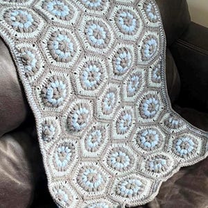 Digital Download - Puff Granny Square Hexagon Blanket/Throw - Crochet Pattern -  (2 options available)