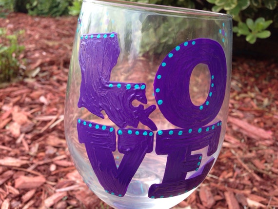 Louisiana Love Wine glass, Love Wine glass, Louisiana Wine Glass, Purple Wine glass