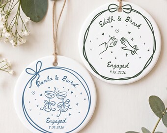 Decorazione personalizzata per coppia di fidanzati, regalo per addio al nubilato, ricordo di matrimonio in ceramica, regalo di fidanzamento natalizio 2026