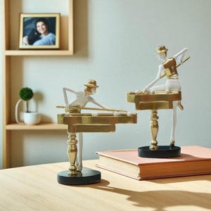 Nordic Billiard Resin Ornament – Modern Pool Player Figurine for Desk, Office & Home Decor Sculpture Gift