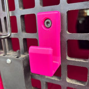 3D Printed Leash & Gear Hook for Ruffland Crates – Fits Intermediate, Large and XL – E-Collar, Tug or Remote Hanger – Custom Colors