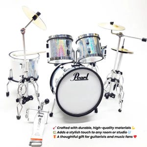 Zilveren miniatuurdrumset: handgemaakte replica schaal 1/12