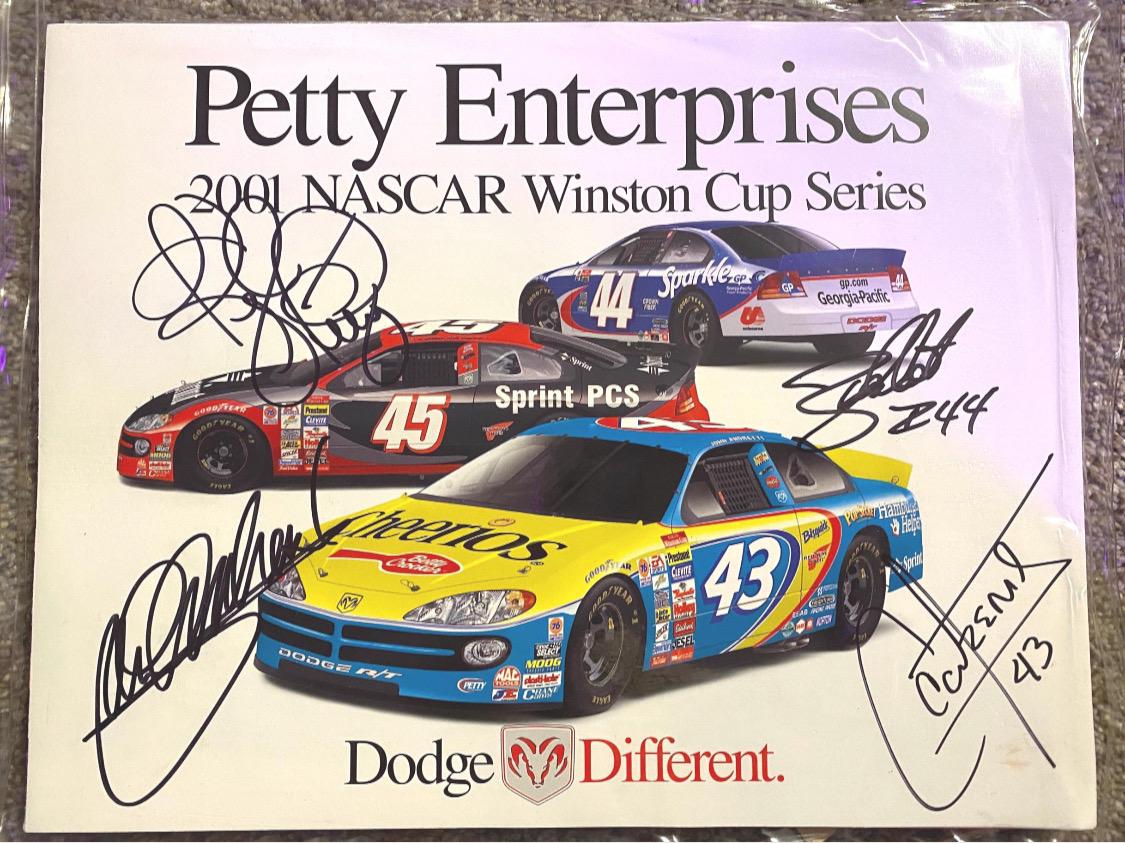 デイル アンハート シニア NASCAR 直筆サイン入り写真(紙) 【公式通販】