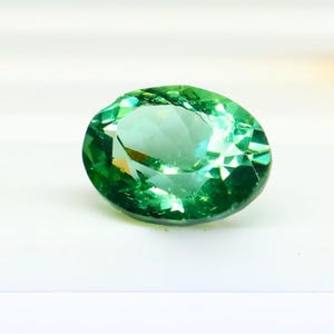 Amazing !!! 100 % Natural Apatite Faceted Gemstone Beautiful Jewellery Making Stone Green Apatite Gemstone Oval Shape 1.85 Carat 9x7 MM GA-6