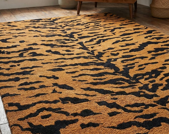 Hand Tufted Animal Print Rug – Modern Black and Burnt Orange Tiger Pattern Carpet – Bold Abstract Statement Rug for Living Room Bedroom