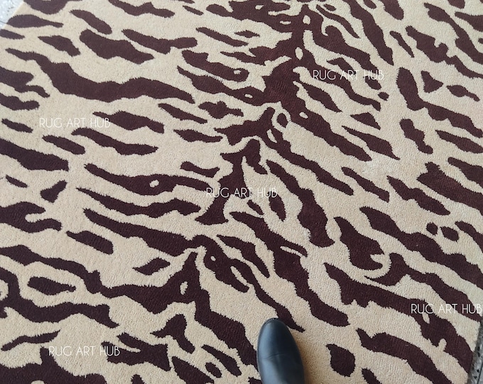 Hand Tufted Animal Print Rug – Modern Dark Brown and Cream Tiger Pattern Carpet – Bold Abstract Statement Rug for Living Room Bedroom decor