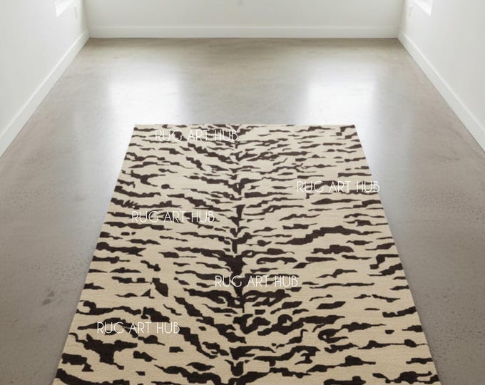 Hand Tufted Animal Print Rug – Modern Dark Brown and Cream Tiger Pattern Carpet – Bold Abstract Statement Rug for Living Room Bedroom