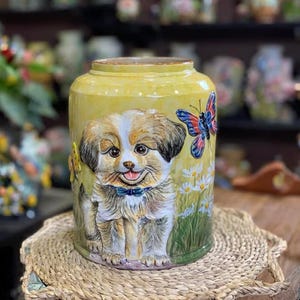 Ceramic vase with 3D embossed pet design handmade modern ceramic vase pottery coffee table decor