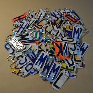 License plate keychain-keychain-keychains Initials-key ring, FREE SHIPPING image 2