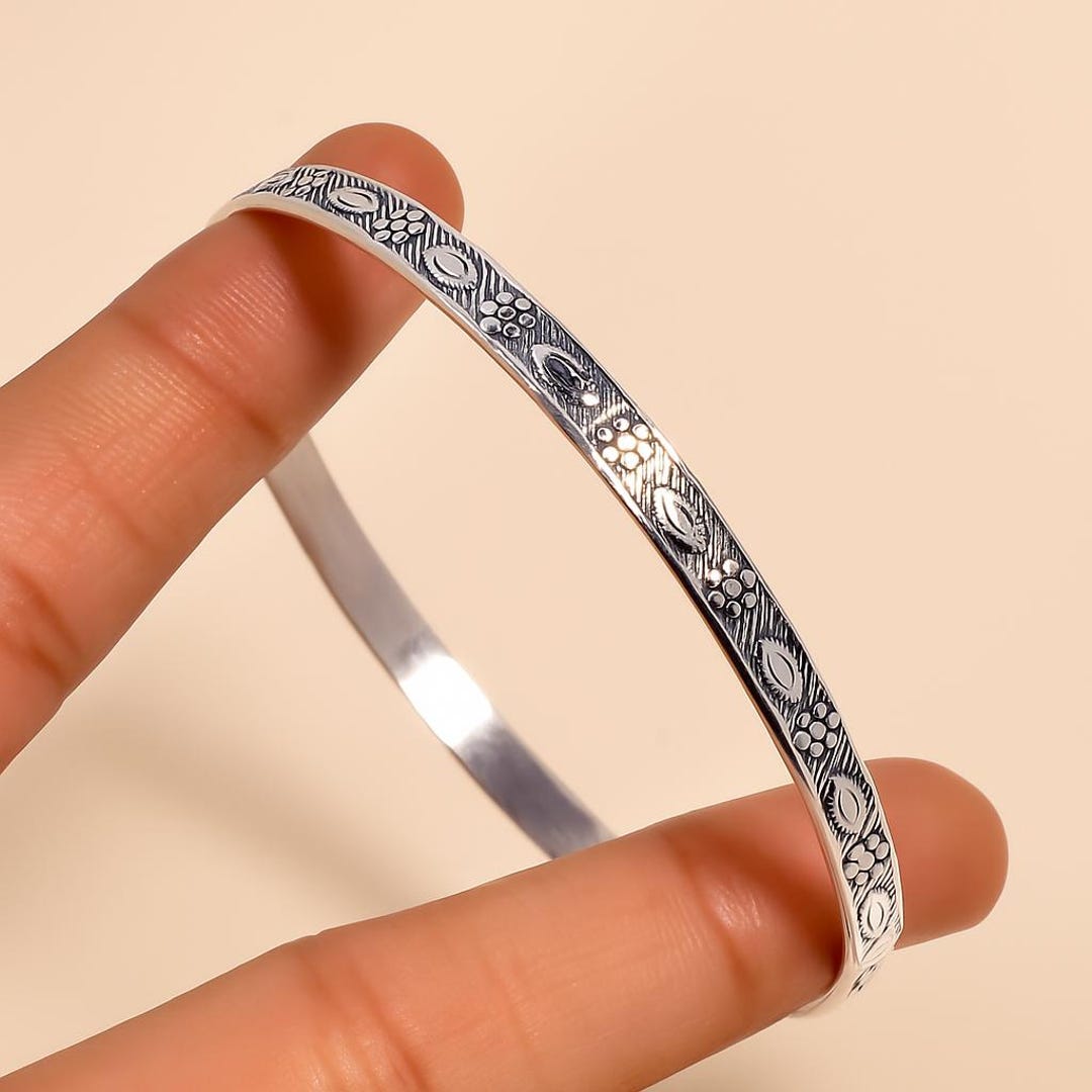 Sterling Silver Floral Leaf Bracelet – Adjustable Engraved Antique
