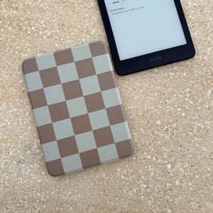 Funda para Kindle Checkmate con estética minimalista, funda para Kindle Paperwhite a cuadros, funda para Kobo Clara beige, funda para Kobo Libra, regalo literario para ella
