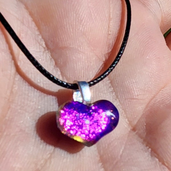 Tiny dichroic glass heart pendant. Pinkiel purple