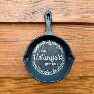 Custom engraved Mini Cast Iron Skillet, Wedding, Housewarming, Farm House
