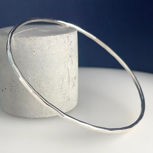 Silver Bangle • Solid 2mm Sterling Silver Slim Round Stacking Bangle • Sizes S.M.L.XL - Hammered-Faceted Surface • Handmade UK