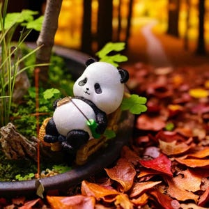 Fishing Panda Garden Sculpture: Funny Outdoor Pond Decor