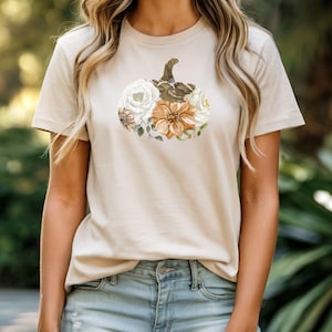 Cottagecore Pumpkin Shirt, Floral Pumpkin T-Shirt for Fall, Whimsical Autumn Graphic Tee, Vintage Garden Harvest Aesthetic Shirt