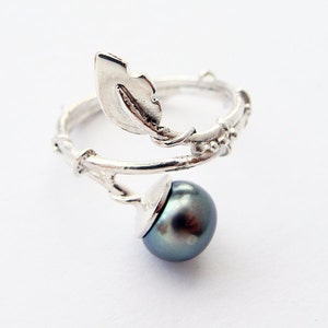 Pearl & Leaf 925 Sterling Silver stacking ring image 2