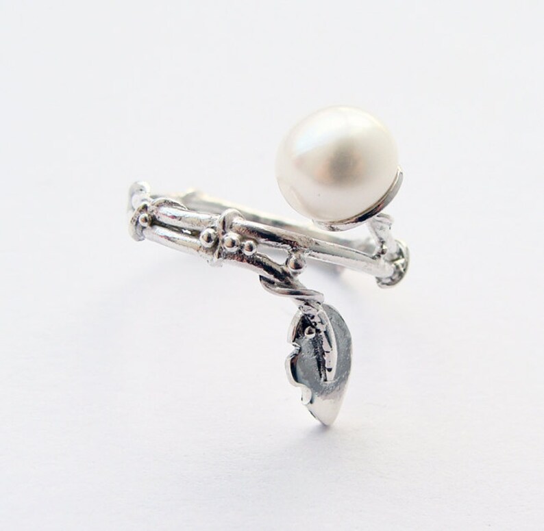 Pearl & Leaf 925 Sterling Silver stacking ring image 3