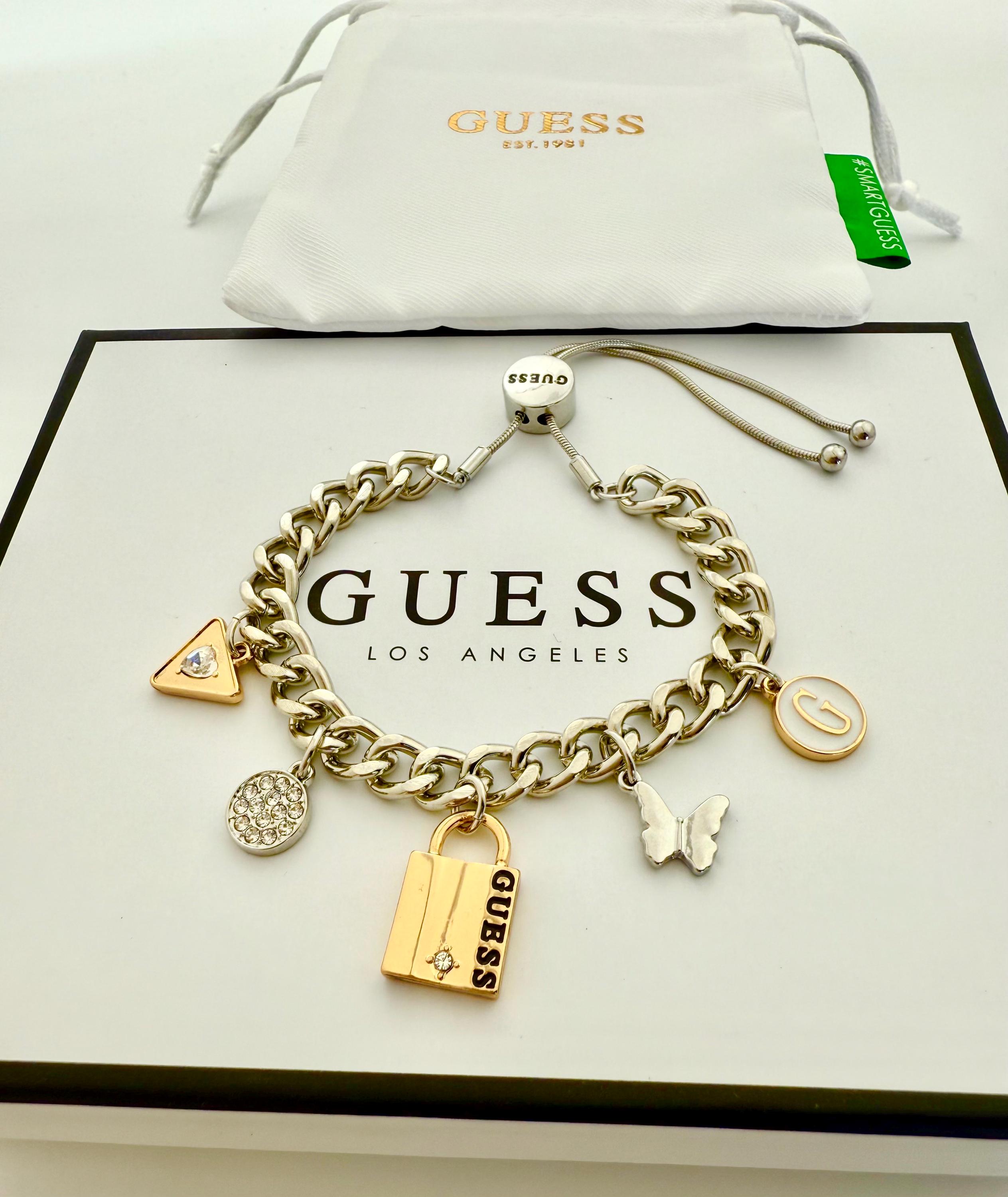 GUESS ブレスレット：シルバートーンカーブチェーンボロ - ギフト 