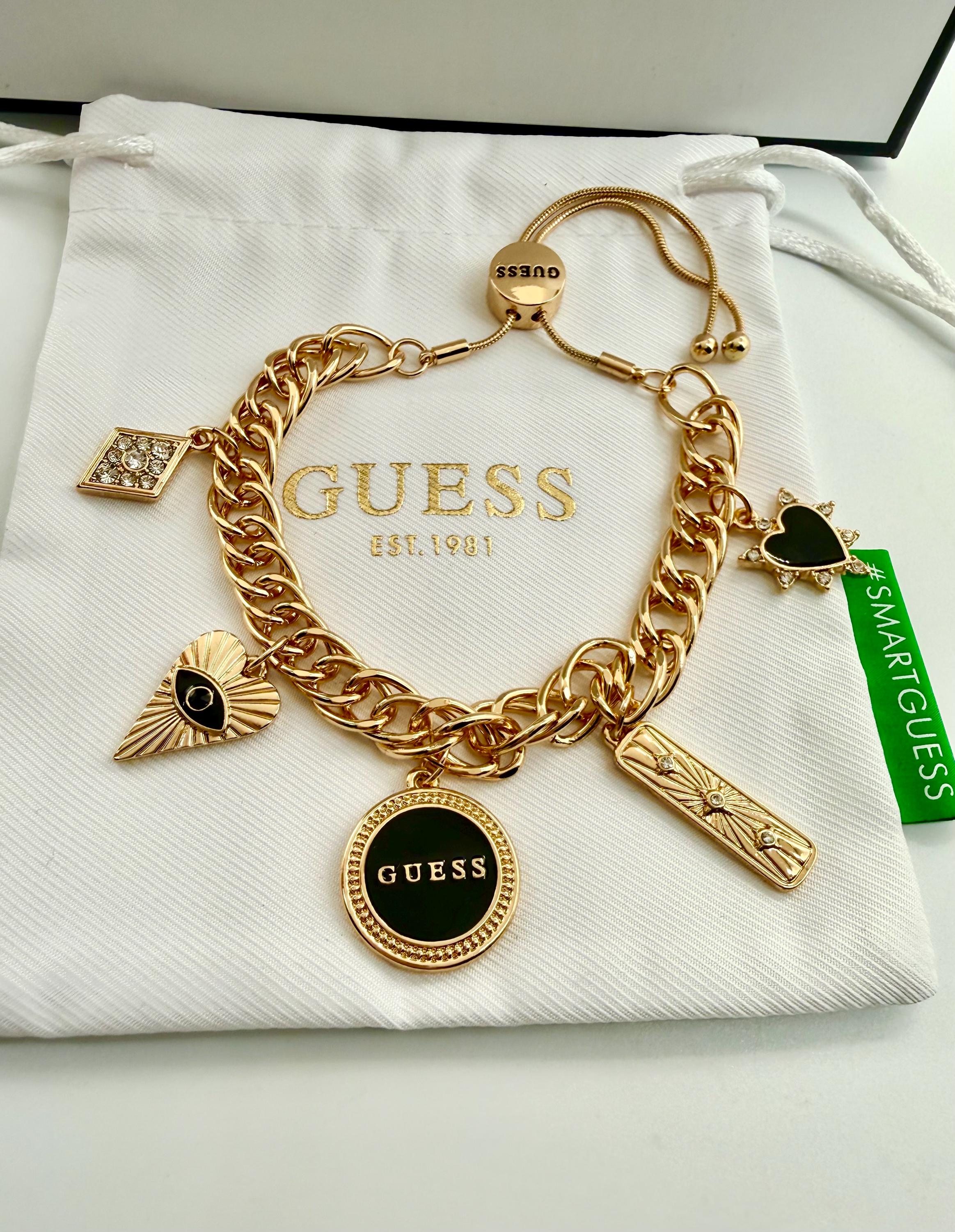 GUESS ブレスレット 2本セットチャーム ロゴ ゴールド スター 星 英国 
