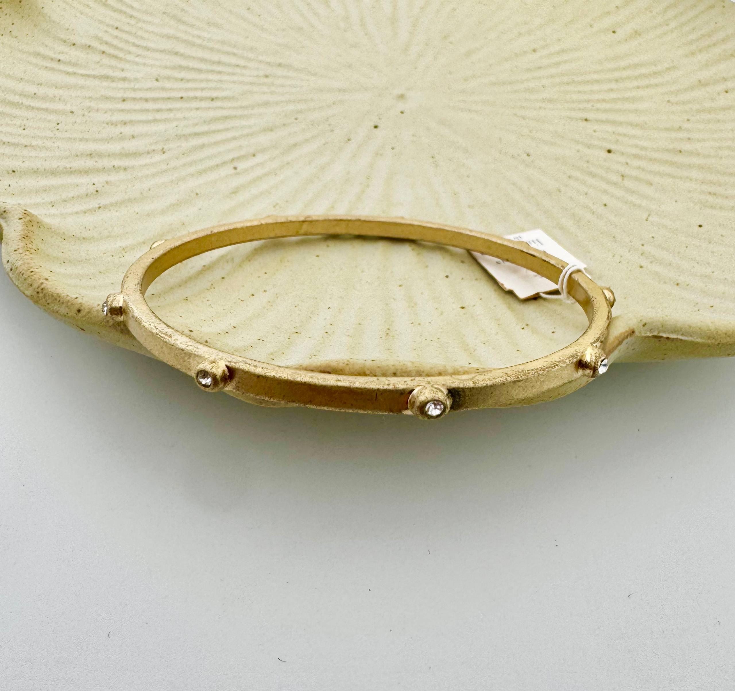 Bracelet Vintage Taratata - Métal Doré Avec Strass Grenat, Très Bon état