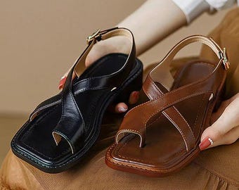 Leren sandalen dames, bruine en zwarte sandalen, sandalen op blote voeten, dames, platte sandalen, sandalen met riempje, verstelbare sandalen, comfortsandalen