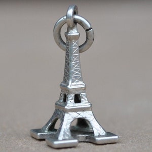 Eiffel Tower vintage silver charm - France - Holiday souvenir