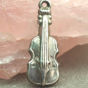 Breloque ou pendentif vintage en argent pour violon Instrument de musique