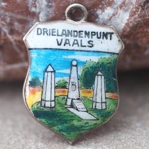 Drielandenpunt Vaals monument vintage 833 silver charm souvenir - Borders of the Netherlands, Germany & Belgium meet