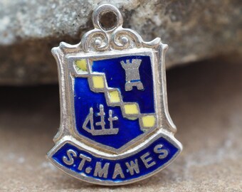 Mawes Cornwall Crest Small Pin Badge SOUTH WEST SELLER St 