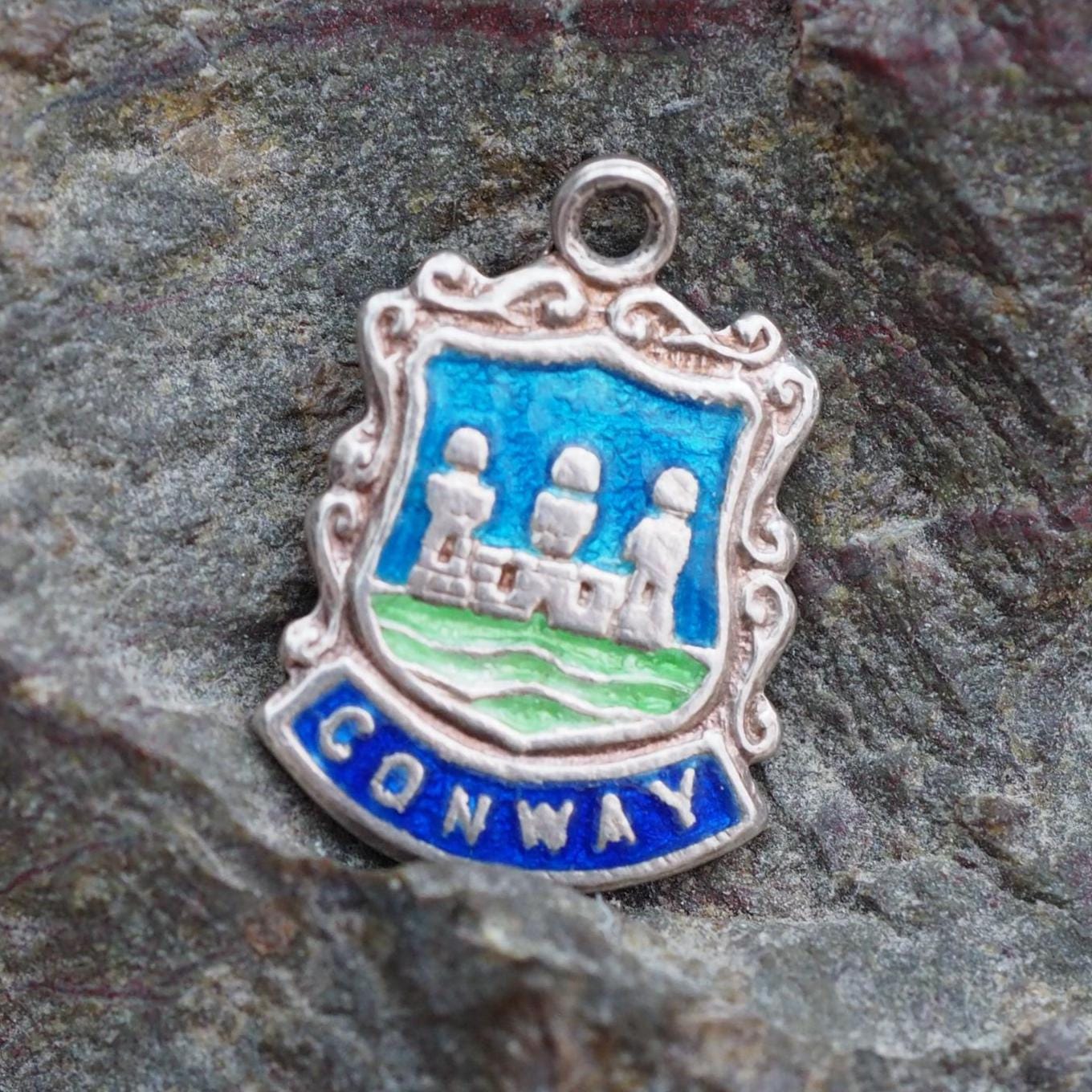 Pin's Vintage Château De Conwy - Souvenir Gallois Du Pays De Galles - Badge National