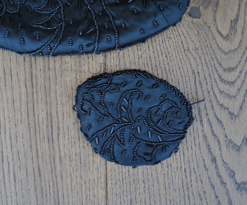 Vintage beaded black satin purse Party