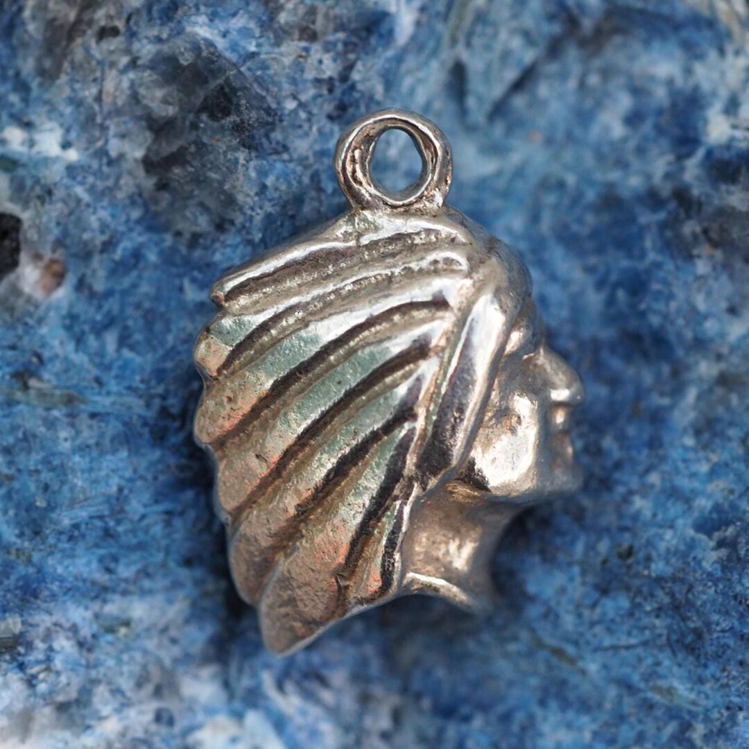 Native American Indian Head Vintage Silver Charm or Pendant