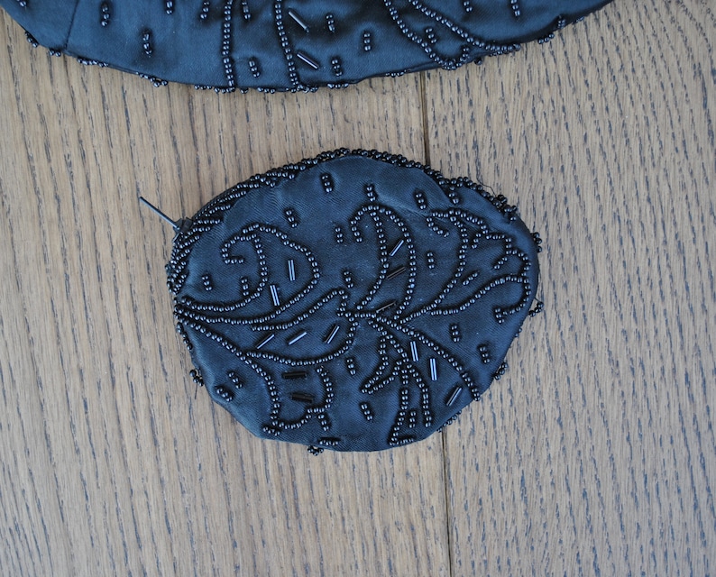 Vintage beaded black satin purse Party