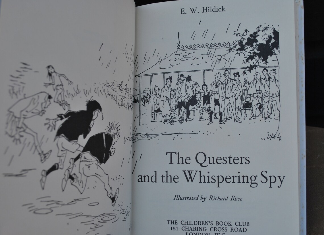 The Questers and the Whispering Spy by E W Hildick Hardback Etsy