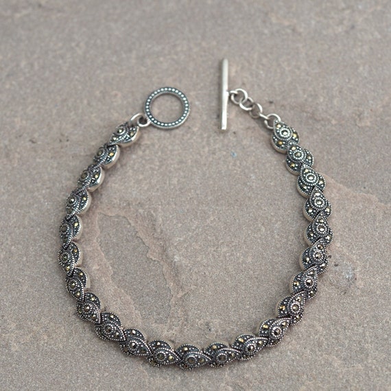 Elegant vintage silver and marcasite bracelet - 9… - image 1