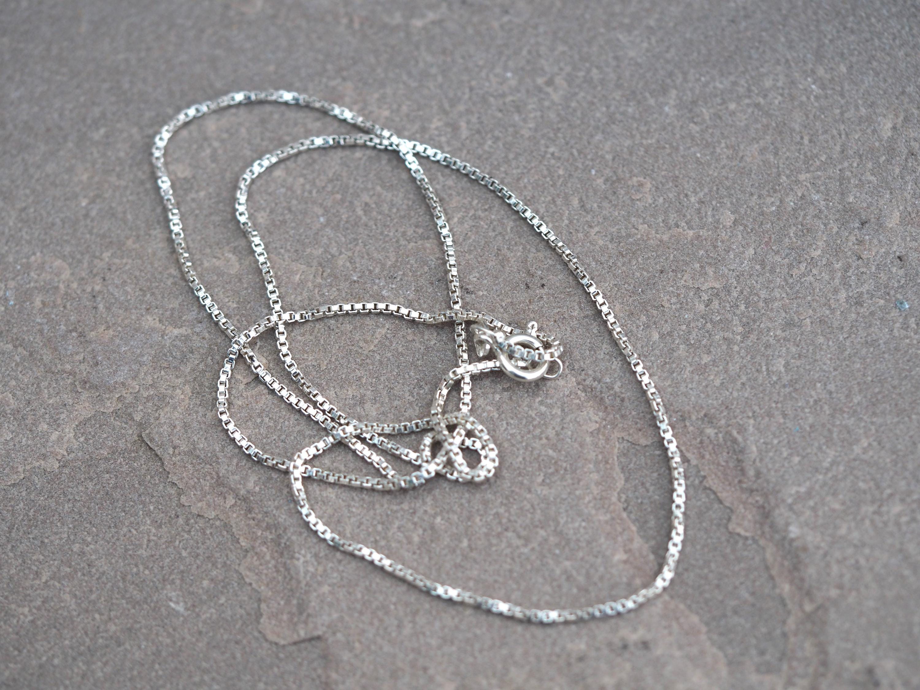ミュージシャン The 1975 SILVER NECKLACE The 1975 Pendant Necklace / Box / Rectangle Style / Silver