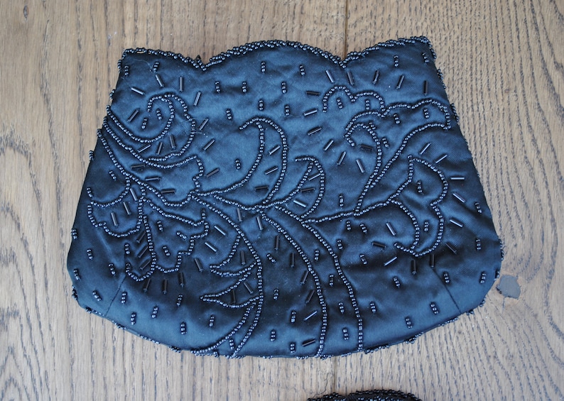 Vintage beaded black satin purse Party